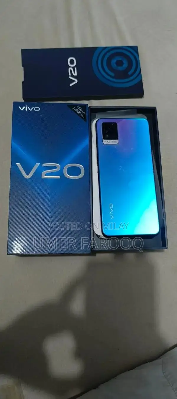 High-Performance Smartphone with Large Memory and Storage