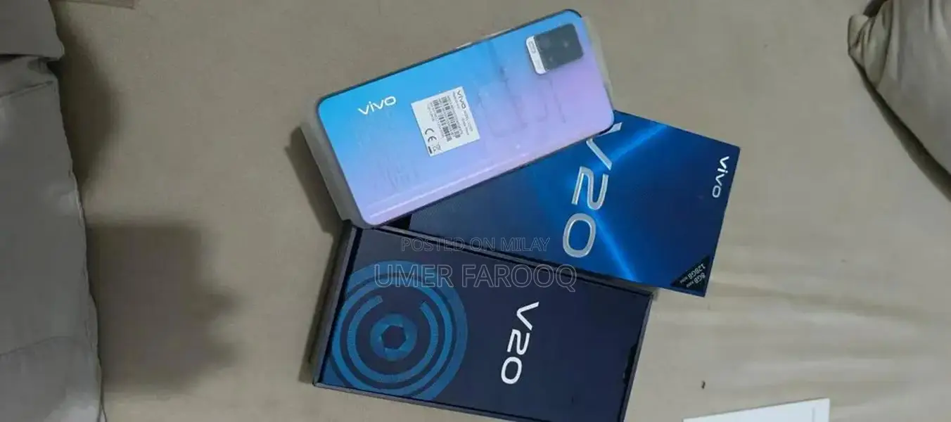 High-Performance Smartphone with Large Memory and Storage