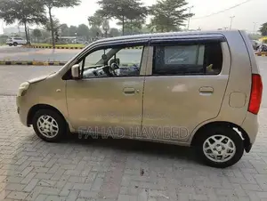 Suzuki Wagon R VXL - Well-Maintained Compact City Car