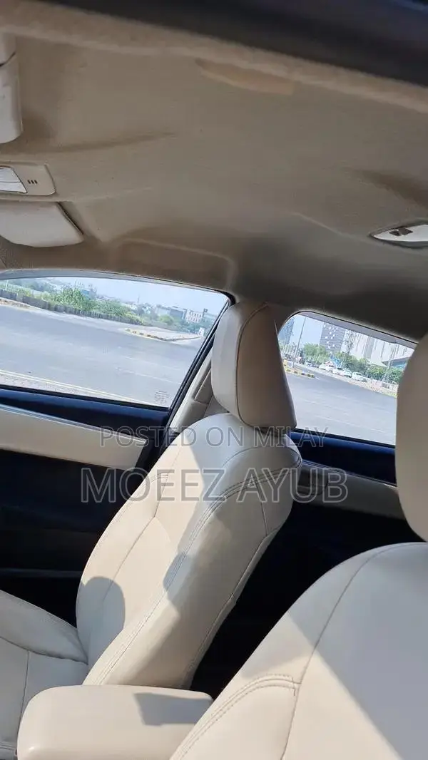 Toyota Corolla XLI GLI Sedan 2016 Excellent Condition