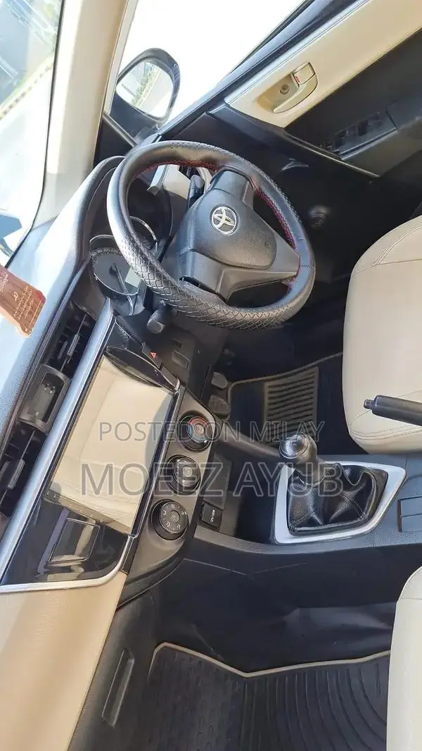 Toyota Corolla XLI GLI Sedan 2016 Excellent Condition