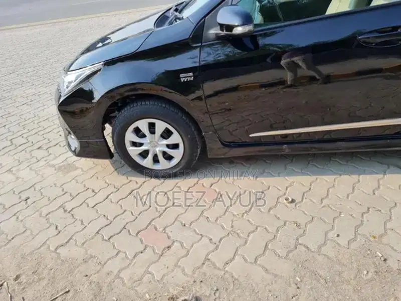 Toyota Corolla XLI GLI Sedan 2016 Excellent Condition
