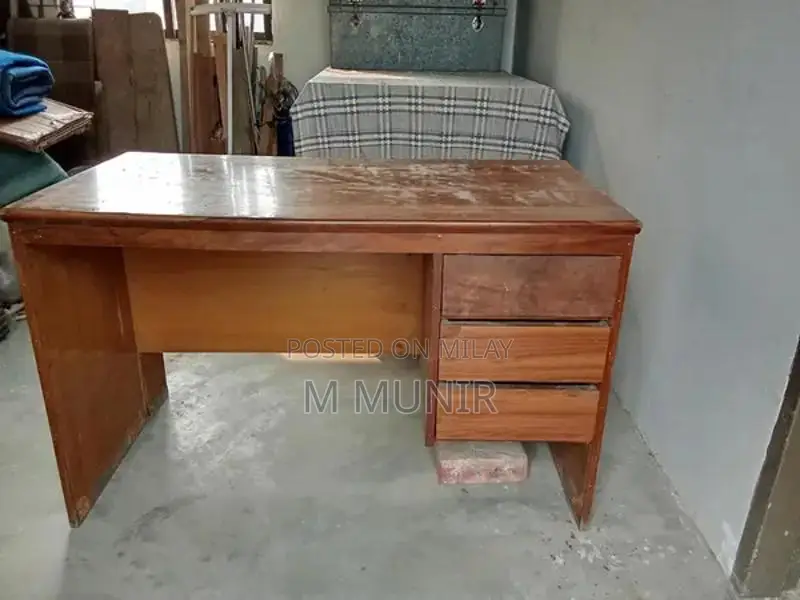 Wooden 3-Rack Office Table for Home or Professional Workspace