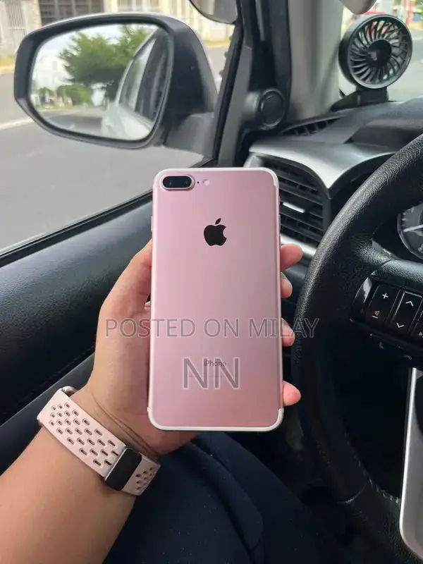 Apple iPhone 7 Plus 128GB Smartphone