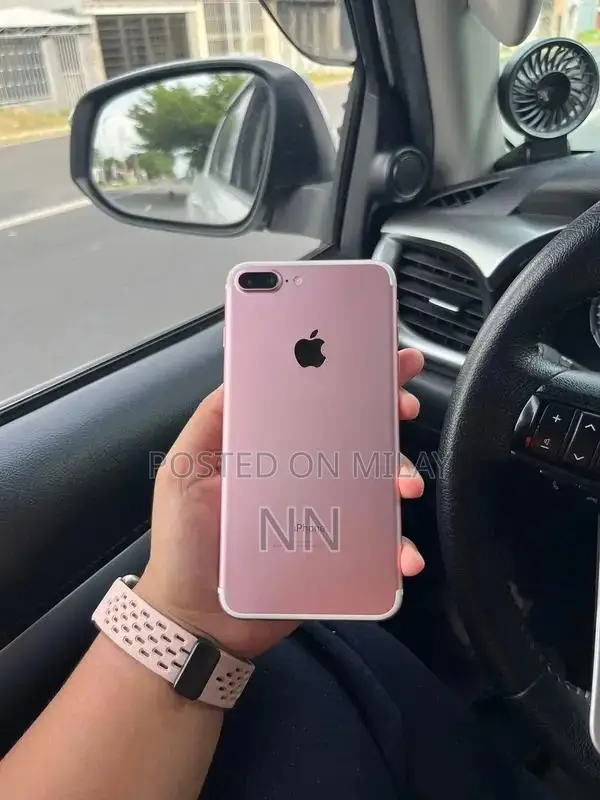 Apple iPhone 7 Plus 128GB Smartphone