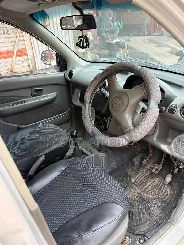 Hyundai Santro 2007 Hatchback with Power Windows and Rear Camera
