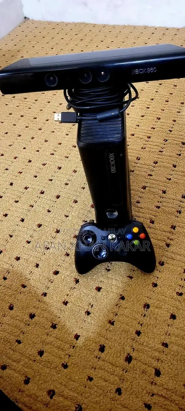 Xbox 360 Slim Console with Kinect Sensor and Controller