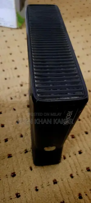 Xbox 360 Slim Console with Kinect Sensor and Controller