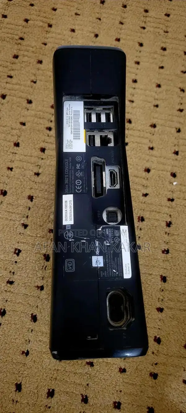 Xbox 360 Slim Console with Kinect Sensor and Controller