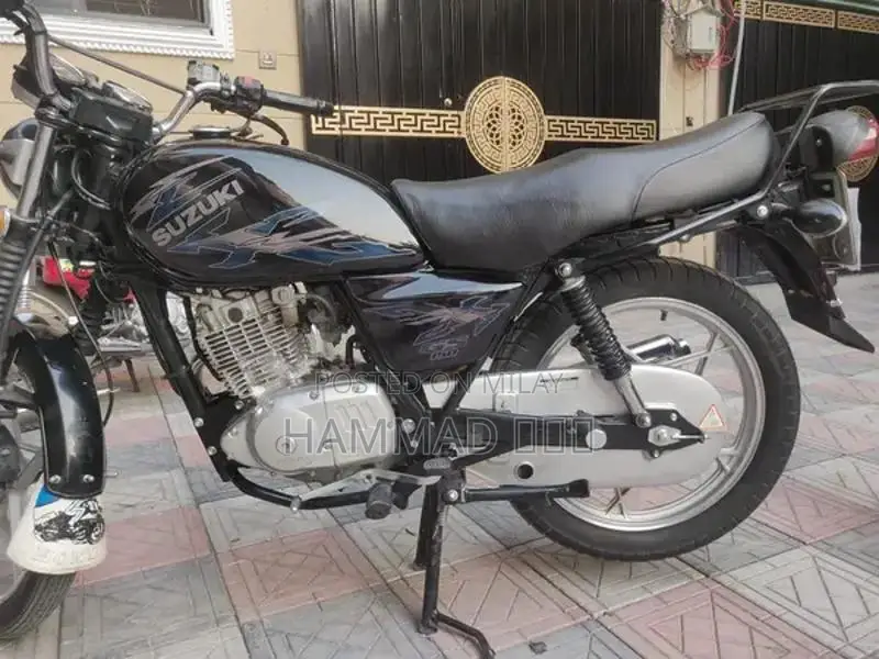 Suzuki GS 150 SE Motorcycle - Low Mileage First Owner Bike