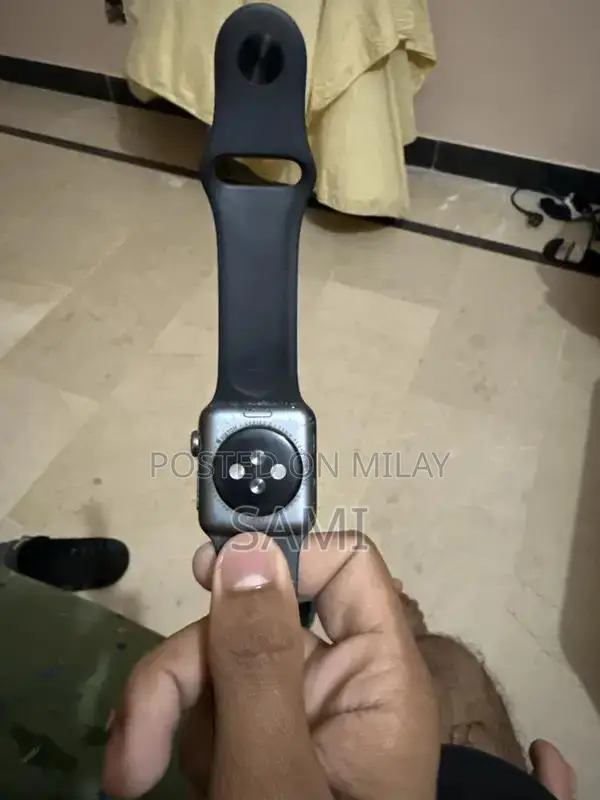Apple Watch Series 3 38mm Smartwatch - Excellent Condition with Origin