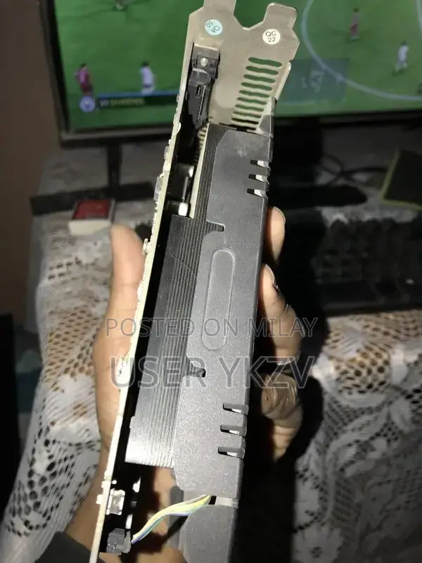 AMD Radeon RX 560 2GB Graphics Card for Low-End Gaming