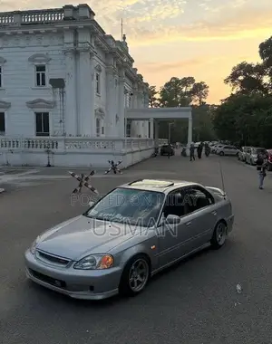 Honda Civic B20 VTEC Performance Sedan with Modifications