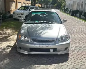 Honda Civic B20 VTEC Performance Sedan with Modifications