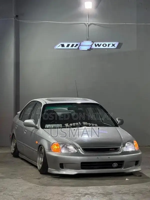 Honda Civic B20 VTEC Performance Sedan with Modifications
