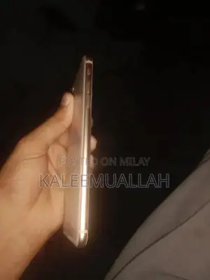 Compact Mobile Device with Advanced Communication Features