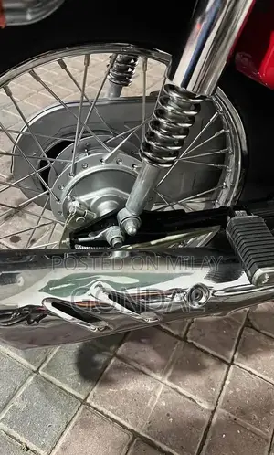 Honda 125cc Motorcycle - 2024 Model Compact Urban Commuter