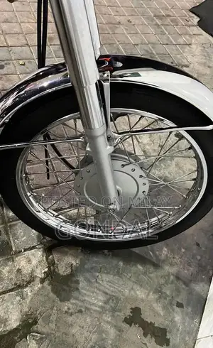 Honda 125cc Motorcycle - 2024 Model Compact Urban Commuter