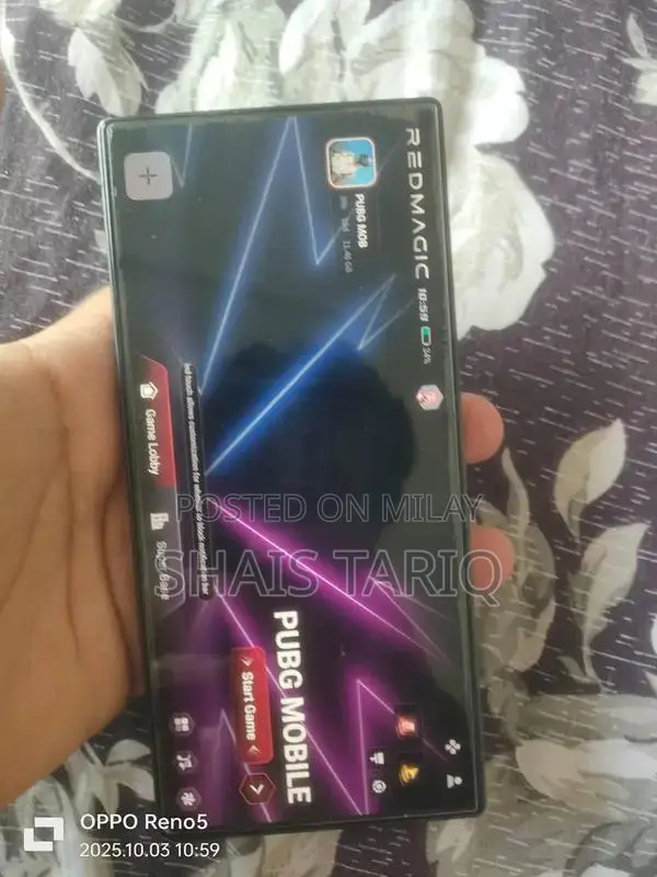 High-Performance Gaming Smartphone with Snapdragon 8 Gen 2