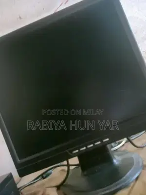 Ryzen 5 Pro Gaming Desktop PC with Integrated Graphics