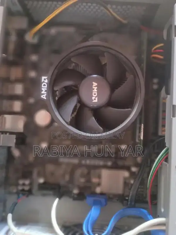 Ryzen 5 Pro Gaming Desktop PC with Integrated Graphics