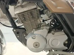 CG150 Motorcycle - Excellent Condition, Low Mileage