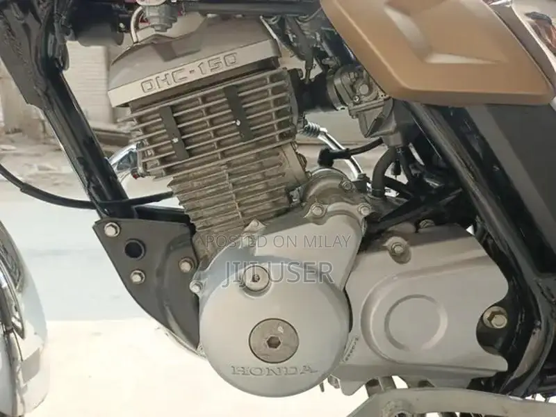 CG150 Motorcycle - Excellent Condition, Low Mileage