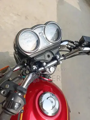 CG150 Motorcycle - Excellent Condition, Low Mileage