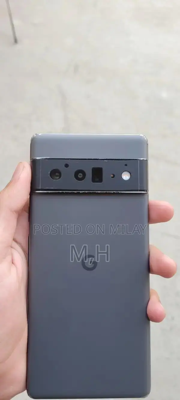 High-Performance Google Smartphone with Advanced Camera System