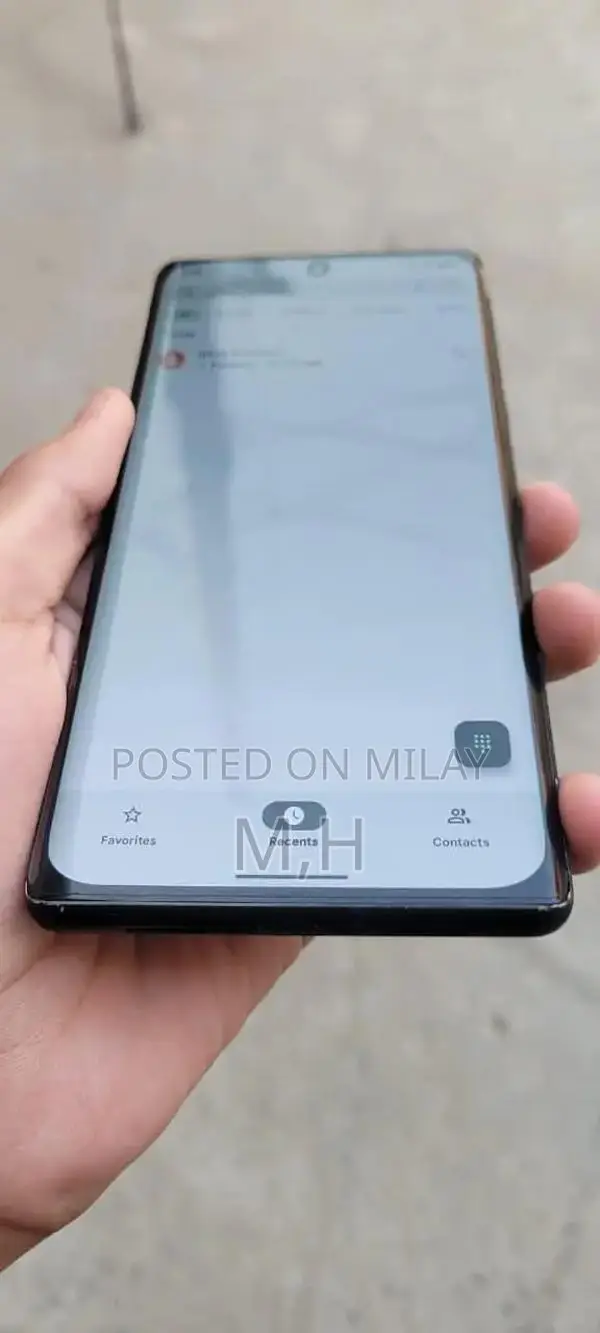 High-Performance Google Smartphone with Advanced Camera System