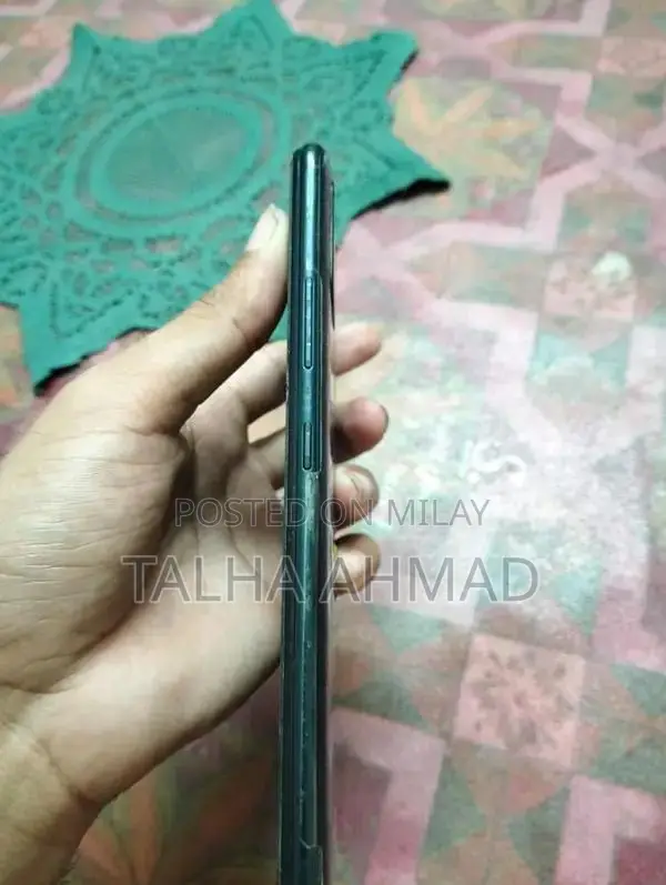 Infinix Hot 10 Smartphone 4GB RAM 64GB Storage