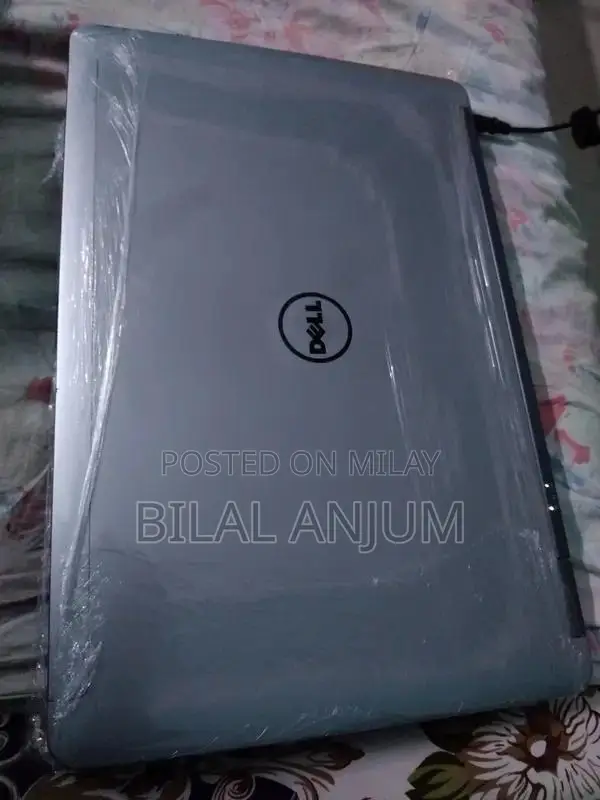 Dell Core i7 4th Gen Laptop - 8GB RAM, 256GB SSD