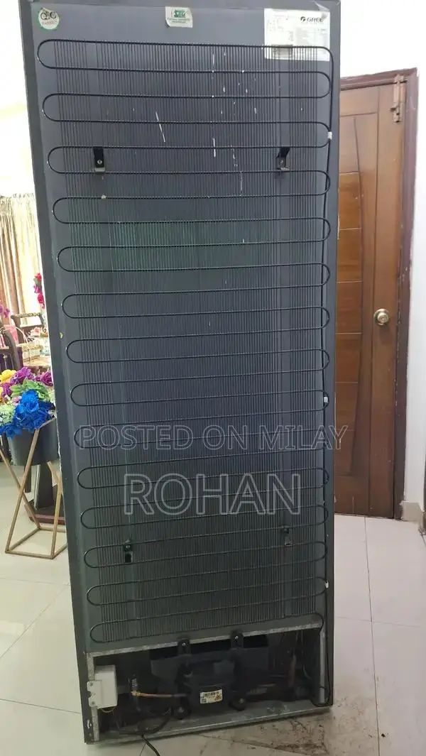 Gree Full Size Refrigerator - Nearly New Condition