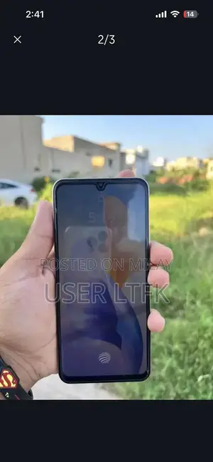 Mid-Range Smartphone with Complete Accessories and Original Packaging