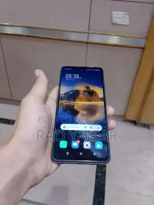 Photo - Pristine Smartphone with Large Storage and Complete Accessories