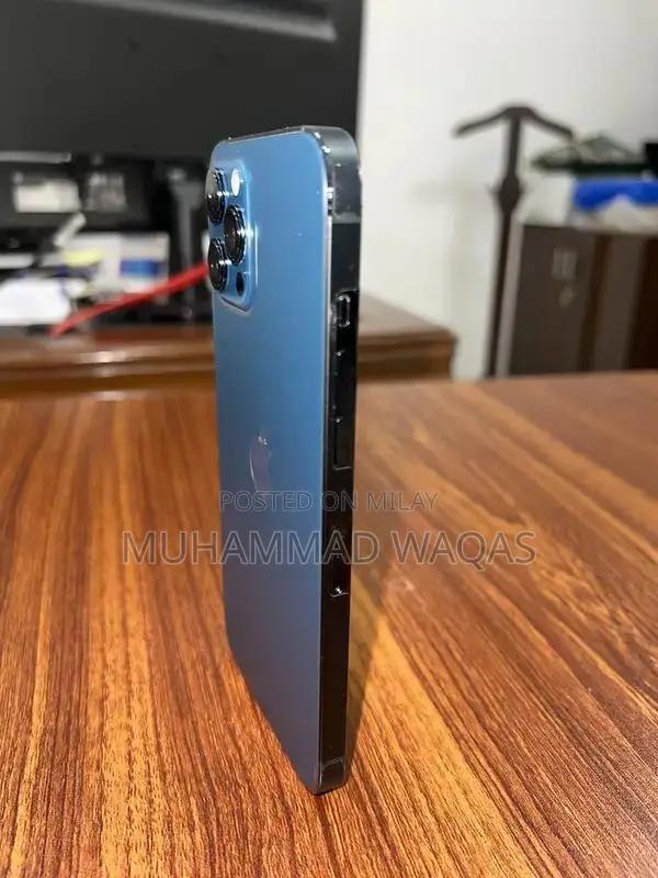 Apple iPhone 12 Pro Max 128GB Smartphone - Very Good Condition