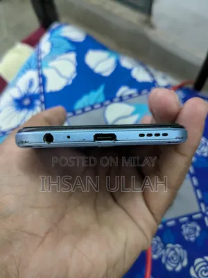 Vivo Y33s 128 GB Blue