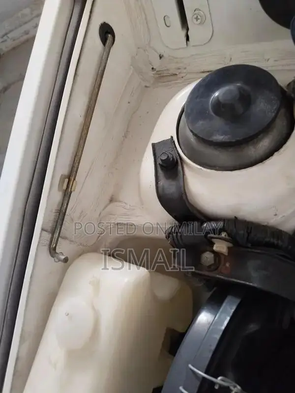 2019 VXR Vehicle with New Tyres and AC