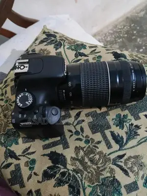 Photo - Canon EOS 550D DSLR Camera with 75-300mm Lens Kit