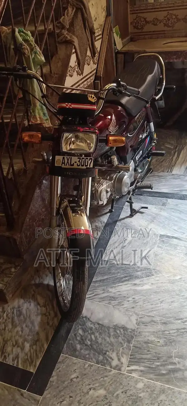 Honda CD 70 2024 Motorcycle - Excellent Condition