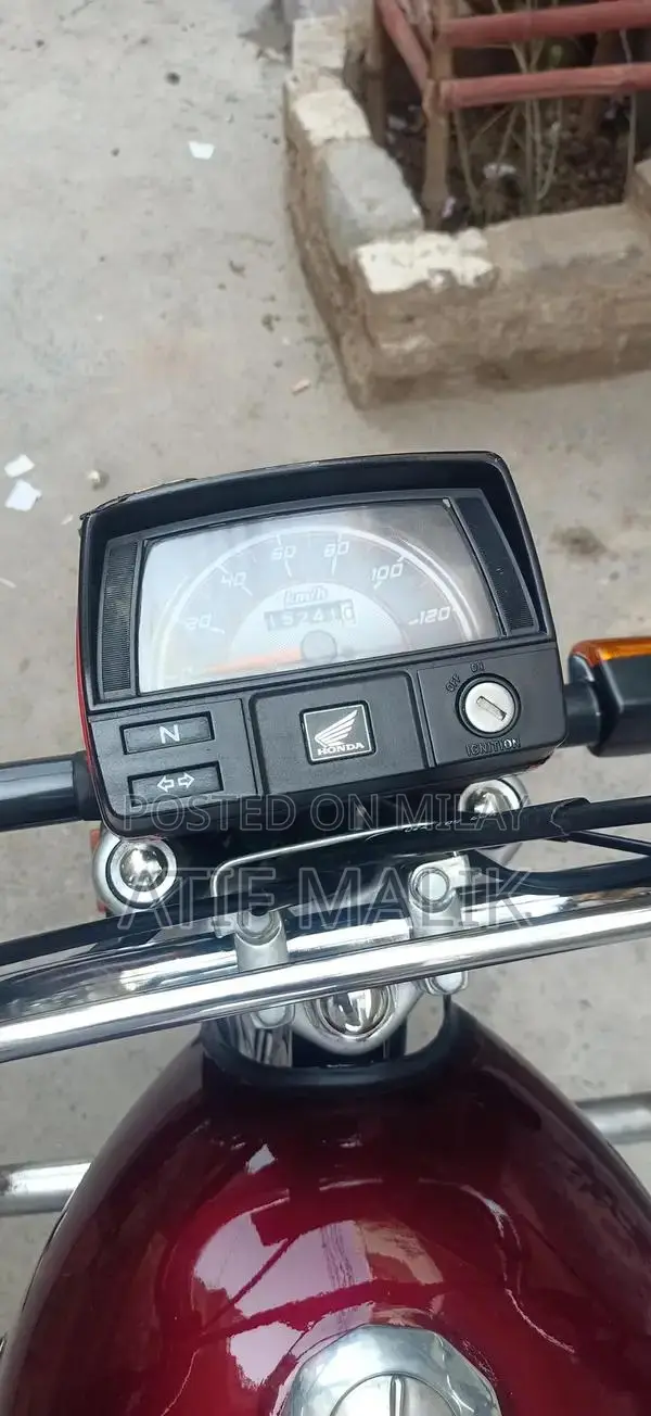 Honda CD 70 2024 Motorcycle - Excellent Condition