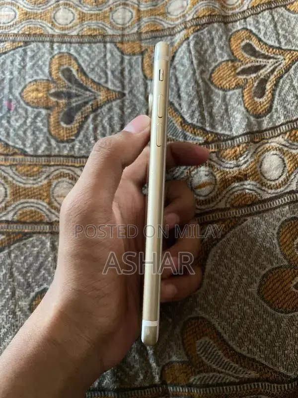 Apple iPhone 7 32GB Smartphone - PTA Approved Device