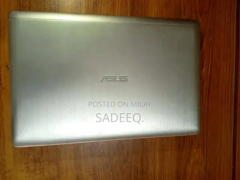 Asus Core i3 12-inch Laptop with SSD