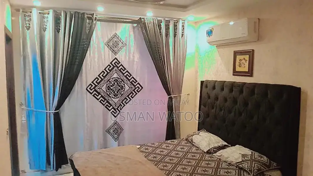 Cozy 1-Bedroom Flat with Modern Amenities in Prime Location