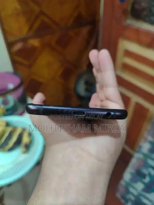 Motorola Z4 Smartphone - Mid-Range Android Device