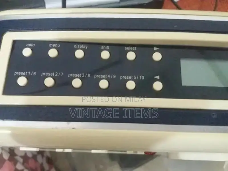 Bush Vintage Retro Radio - Classic Collectible Audio System