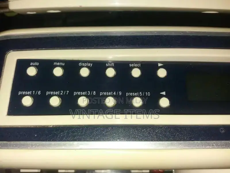 Bush Vintage Retro Radio - Classic Collectible Audio System