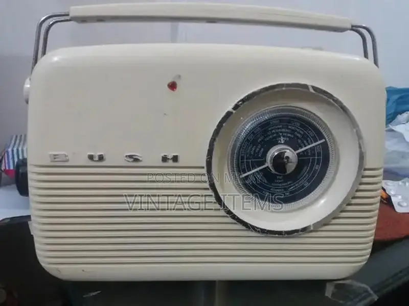 Bush Vintage Retro Radio - Classic Collectible Audio System