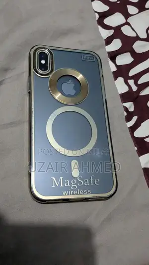 Photo - Apple iPhone XS 256GB Smartphone - Excellent Condition