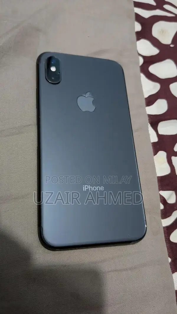 Apple iPhone XS 256GB Smartphone - Excellent Condition